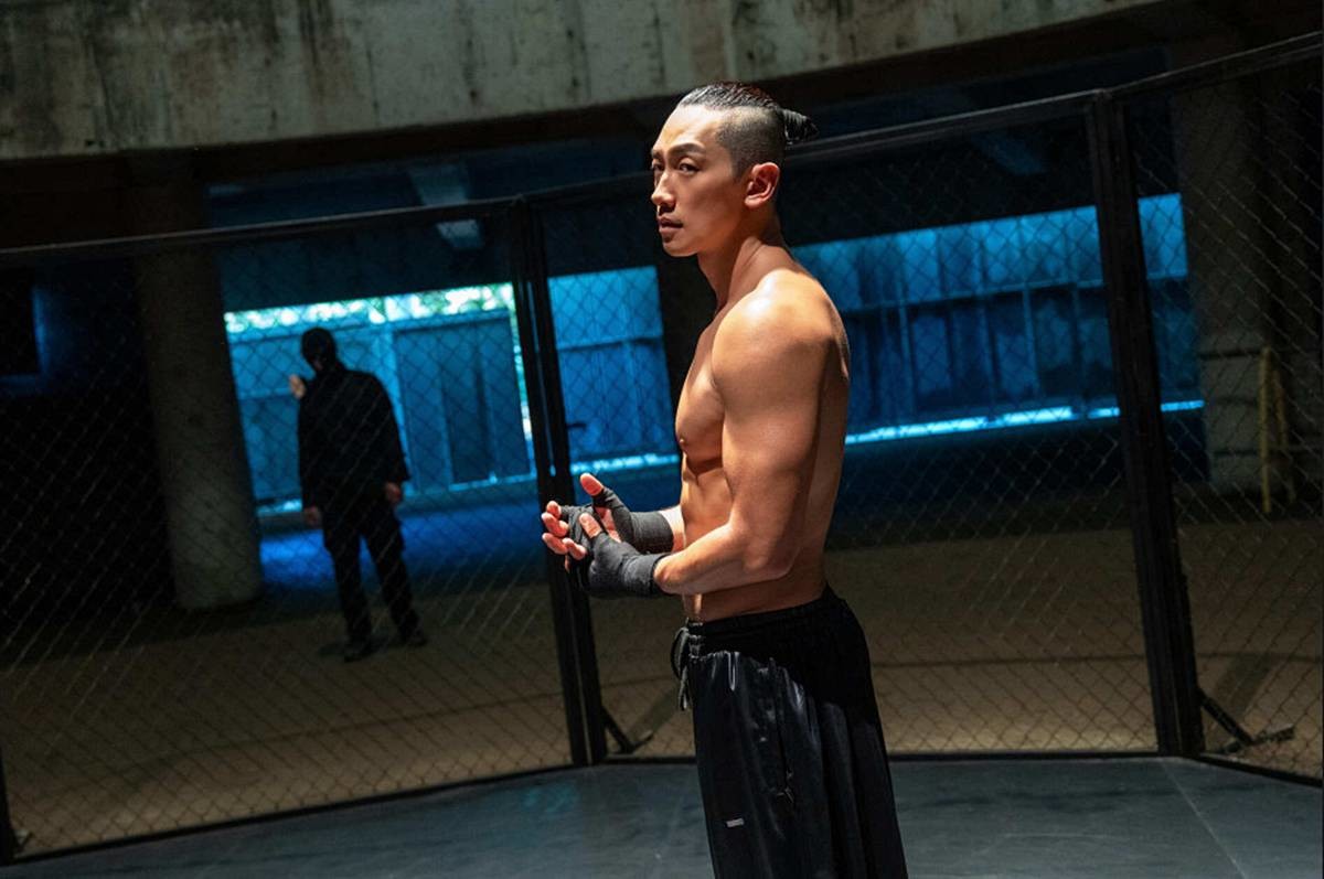 더 화려해진 액션 / 넷플릭스