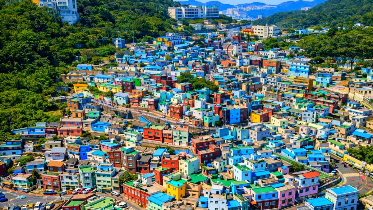 부산 아미동 비석문화마을. / 부산광역시 공식 블로그, AI