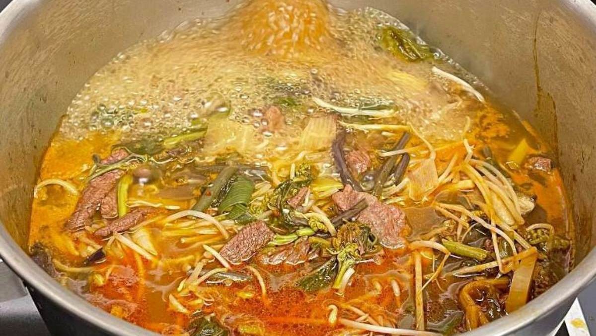 때아닌 갑론을박(?) 불러온 손예진 과거 음식 사진 1장. / 손예진 인스타그램