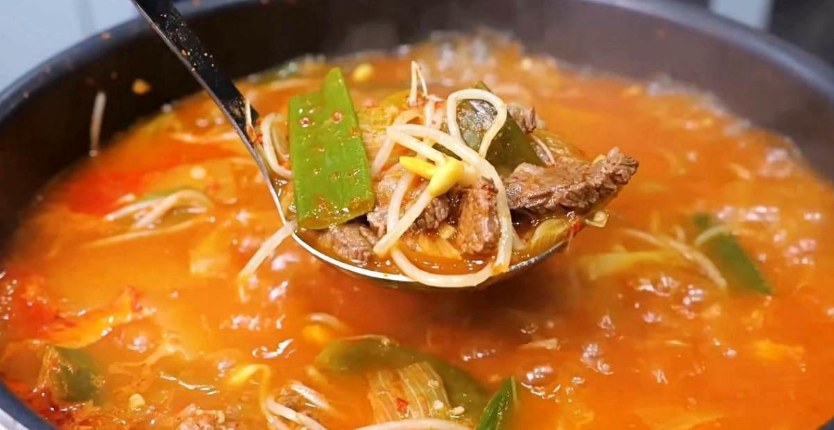 경상도식 소고기뭇국. / 유튜브 '김대석 셰프TV'