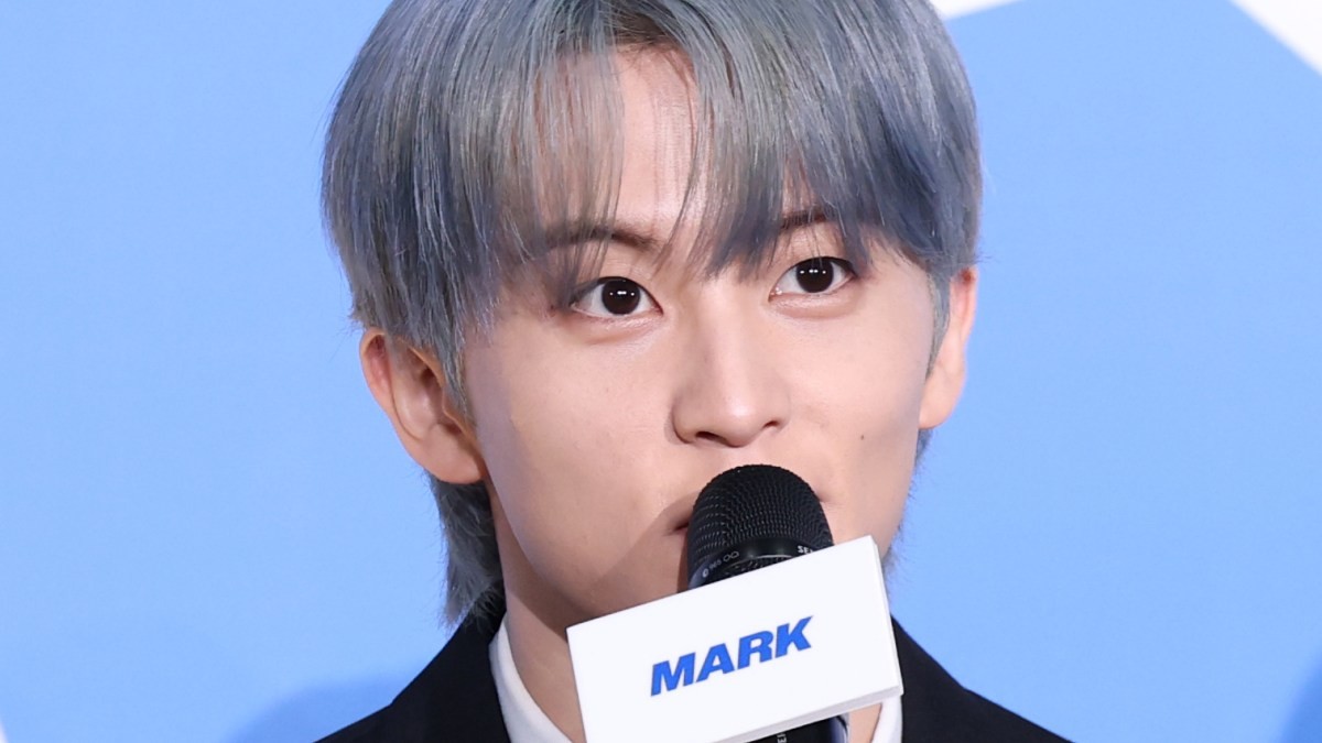 정규 5집 ‘Go Back To The Future’(고 백 투 더 퓨처) 발매 기념 제작 발표회 참석한 마크 / 뉴스1