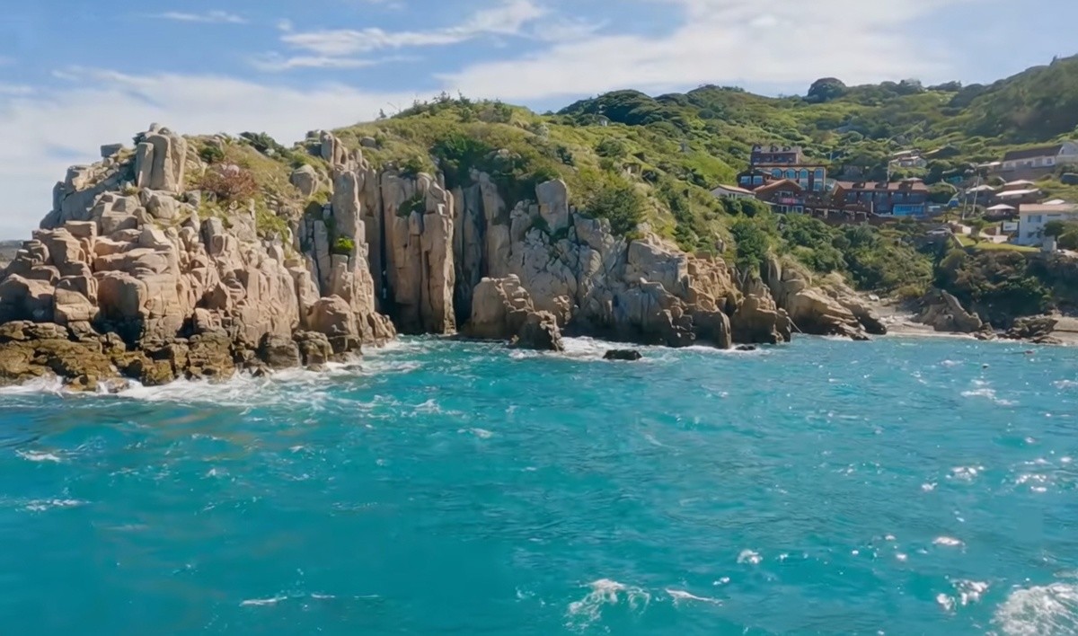 소매물도 본섬. / 유튜브 채널 '박닌부부: 한베부부 굴러와 구름'