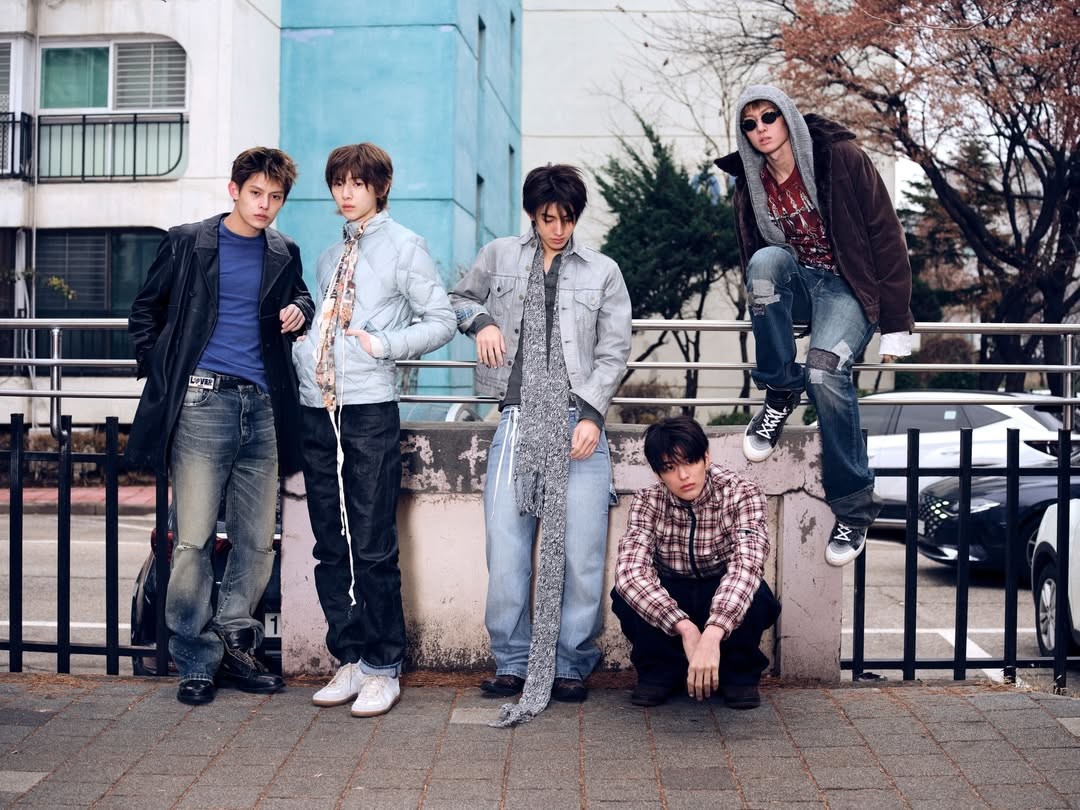 CORTIS for the GREENGREEN photo concept / CORTIS official Instagram