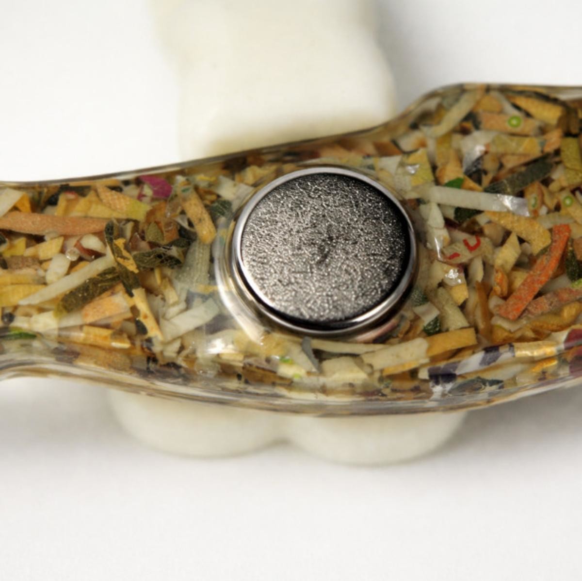 조폐공사의 '돈 명태 마긋넷'. 뒷면 사진. / 한국조폐공사 제공