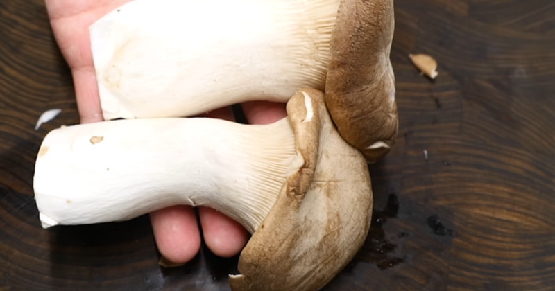 유튜브 '자취요리신 simple cooking'