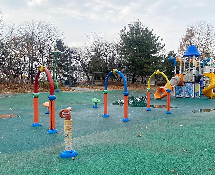 수봉공원 물놀이장