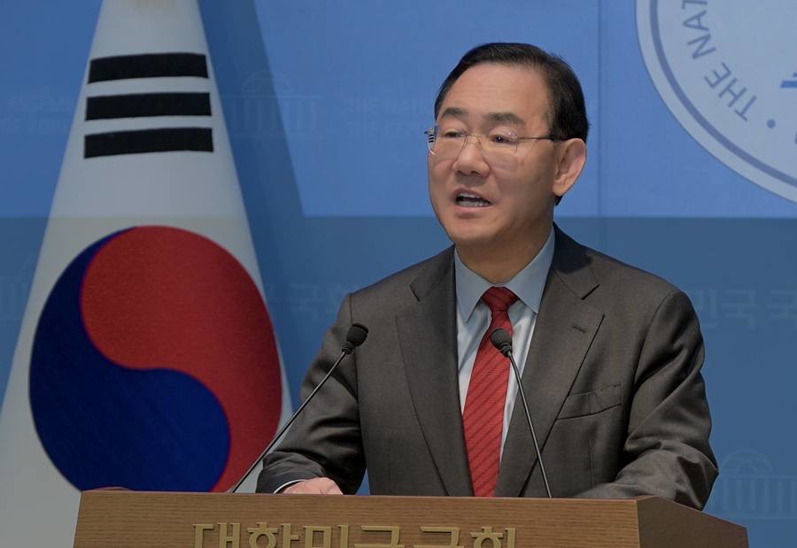 주호영 국회부의장이 지난 3일 국회 본회의에서 김민석 국무총리에게 대정부 질문을 하고 있는 모습/ 주호영 의원실 제공