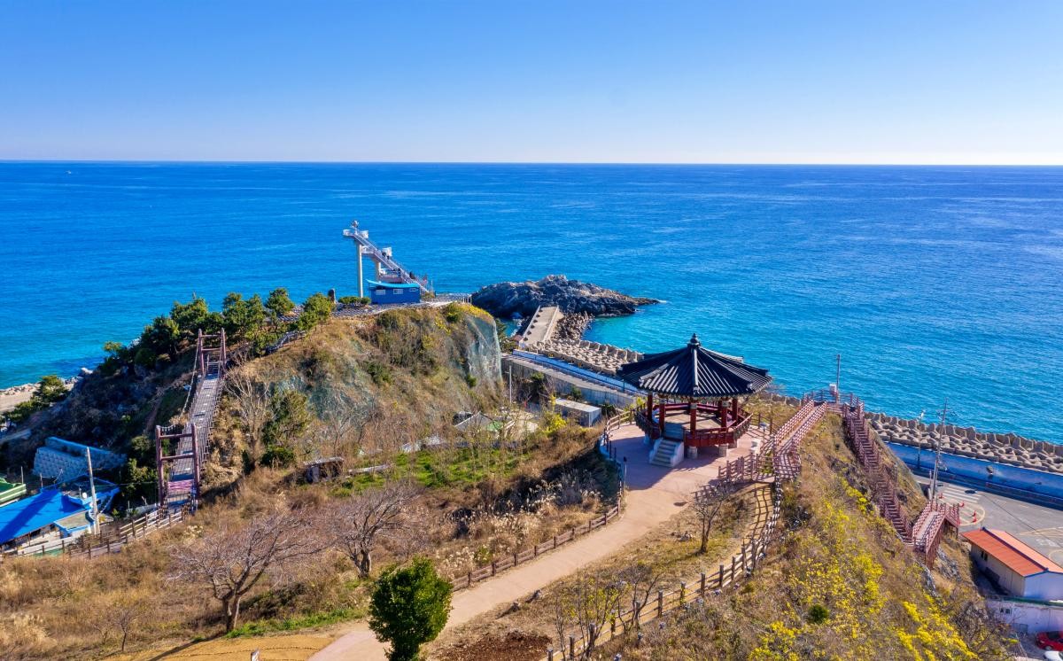 등기산 공원과 스카이워크 / 한국관광공사-공공누리