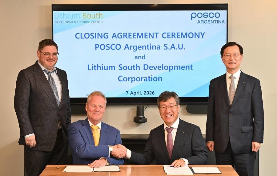 (사진 왼쪽부터) 크리스토퍼 체리(Christopher P. Cherry) 리튬 사우스 CFO, 에이드리안 홉커크(Adrian Hobkirk) 리튬 사우스 CEO, 박현 포스코아르헨티나 법인장, 이주태 포스코홀딩스 대표이사 사장.