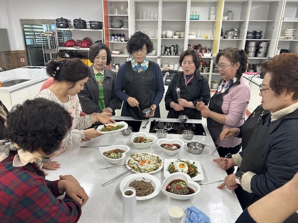 향토음식개발 실습교육 / 임실군