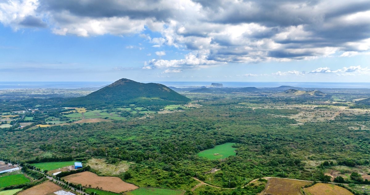 다랑쉬오름 전경 / 제주콘텐츠진흥원-공공누리