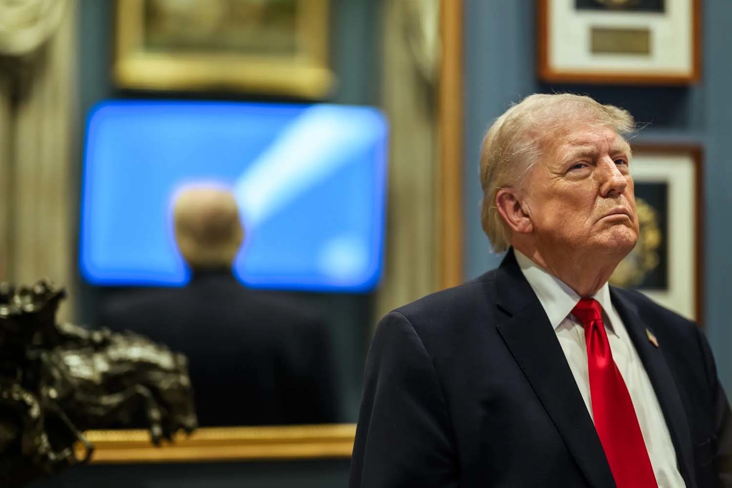 [이란전] "초토화 공언하던 트럼프, 뒤로는..." 영국 매체 폭로