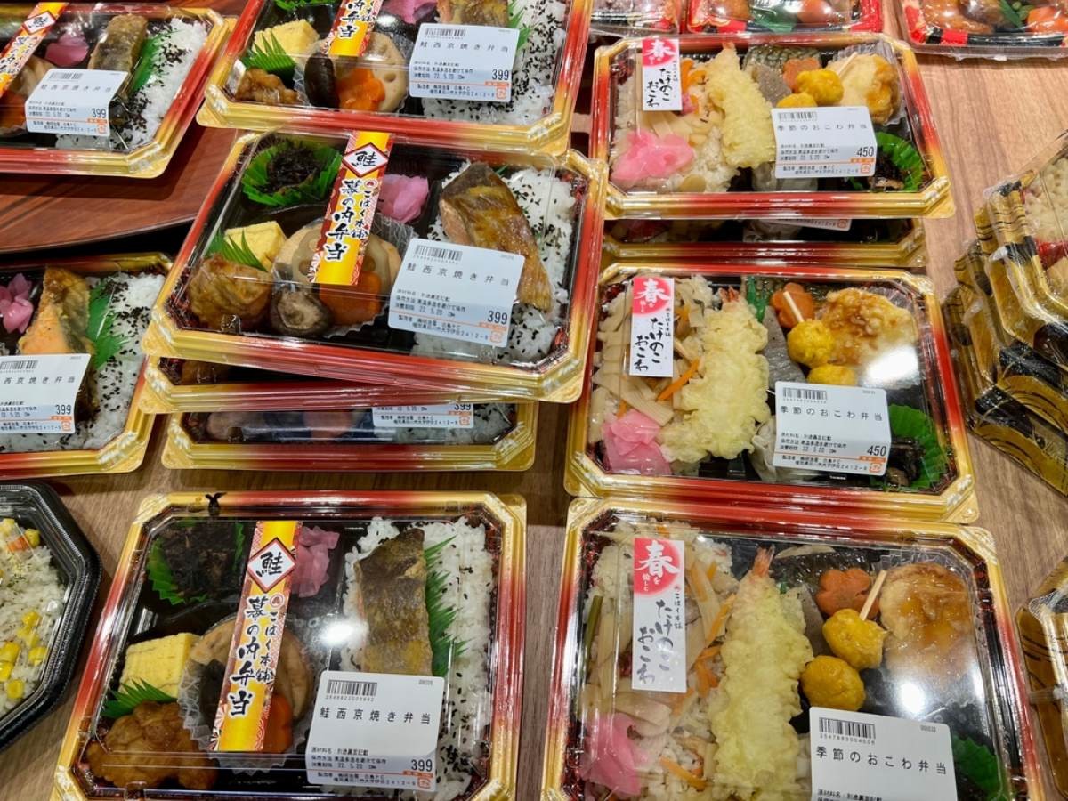 일본 식품들 / pimpampix-shutterstock.com