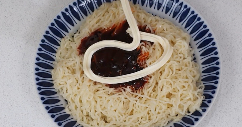 유튜브 '자취요리신 simple cooking'