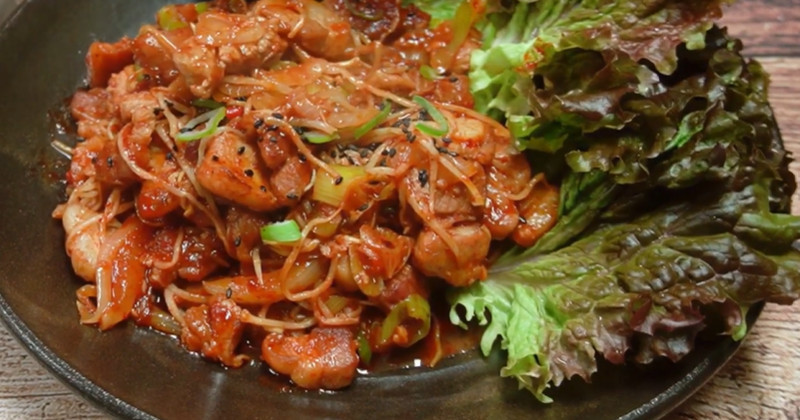 유튜브 '한끼걸 hankkigirl'