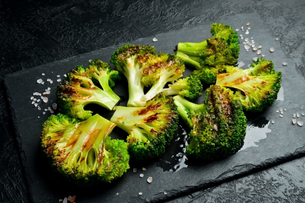 브로콜리 / YARUNIV Studio-shutterstock.com