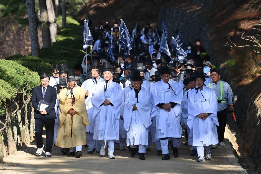 '14일간 270km 대장정', 퇴계 귀향길 재현행사가 12일 막을 내렸다./이하 경북도