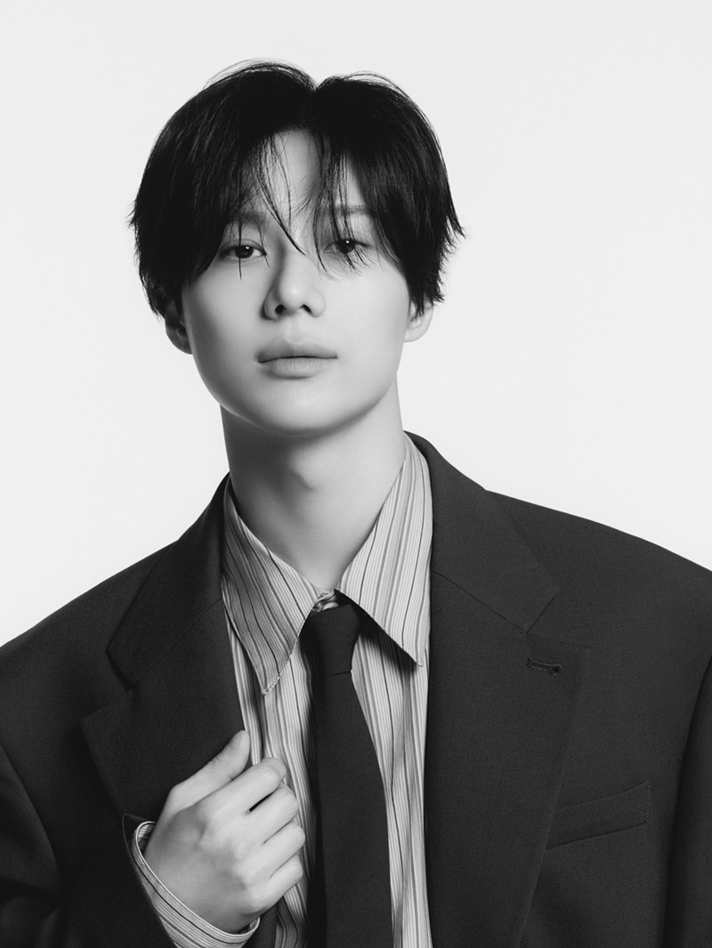 Taemin's Black & White Photoshoot Wearing a Suit  / Galaxy Corporation