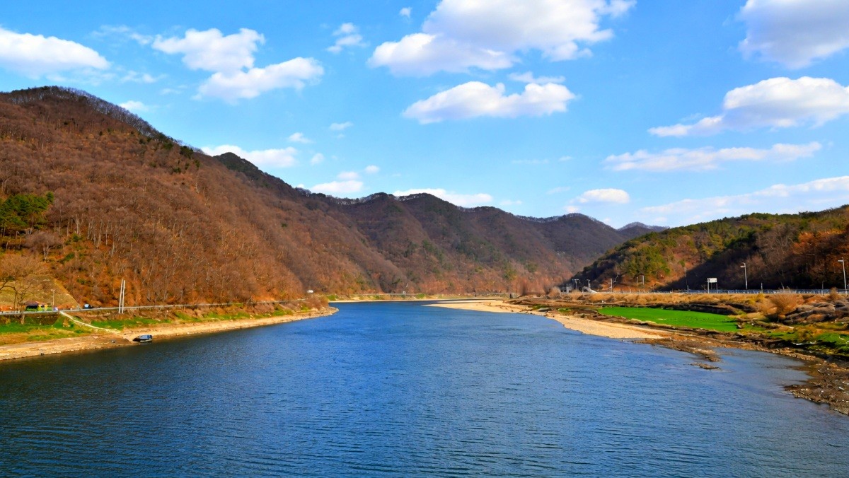 충북 옥천. / 옥천군청 공식 블로그, AI