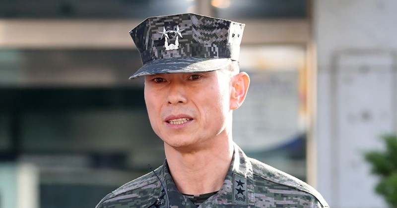 '해병대 채상병 순직 사건' 관련 조사를 위해 전날 오전 경북 경산시 경북경찰청 형사기동대에 피의자 신분으로 소환됐던 임성근 전 해병대 1사단장이 14일 오전 22시간이 넘는 조사를 마친 뒤 나서며 입장을 밝히고 있다. 2024.5.14 / 뉴스1