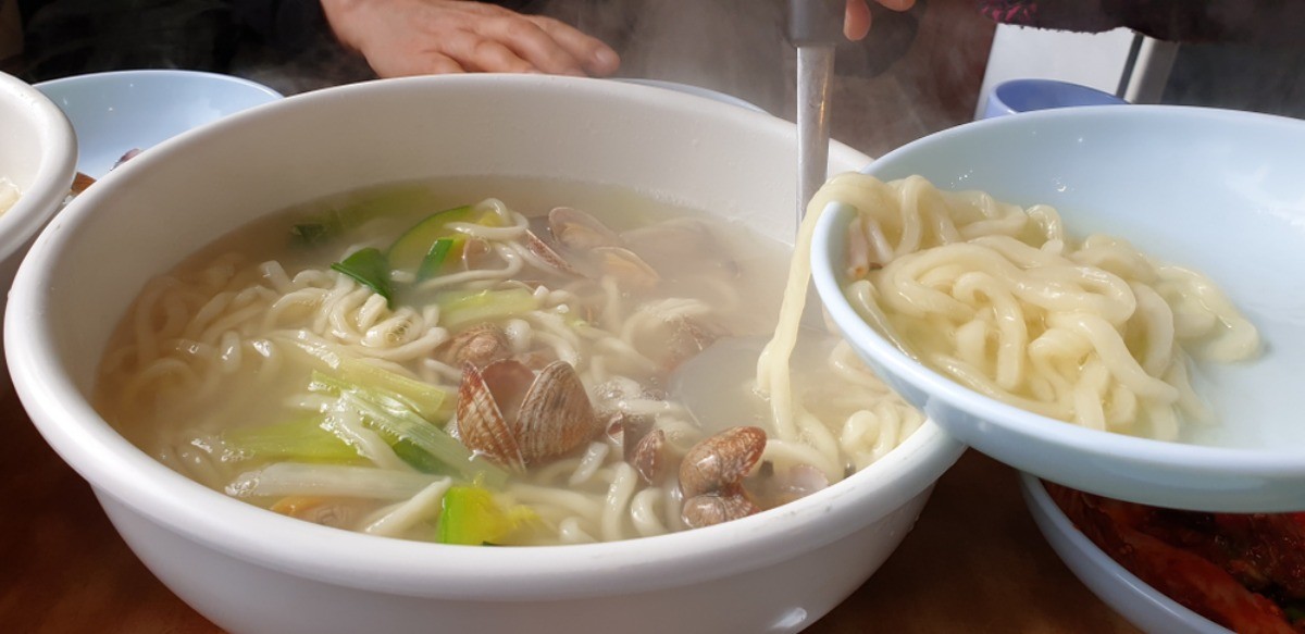 칼국수 자료사진 / shinja jang-shutterstock.com