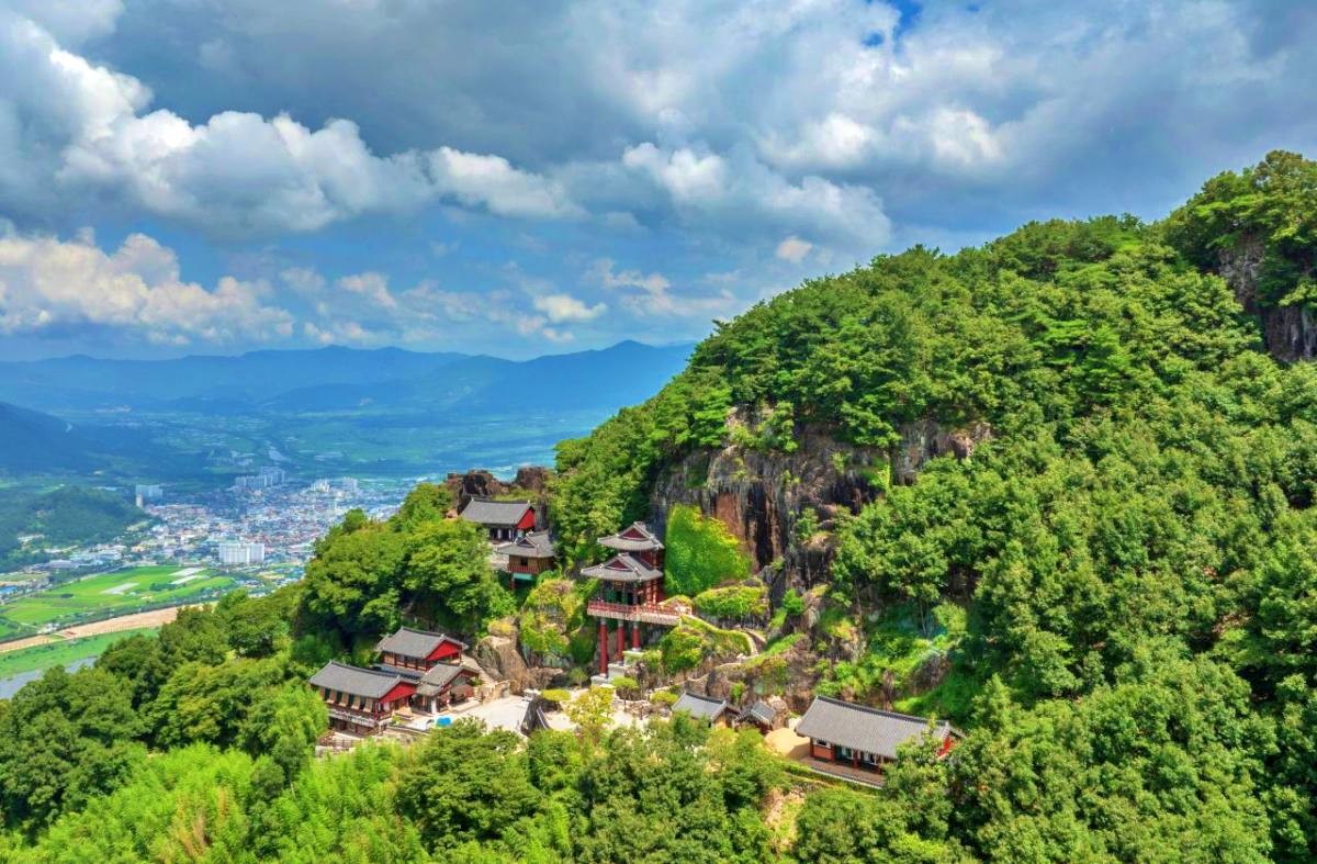 사성암 전경 / 한국관광공사(촬영 : 배근한)