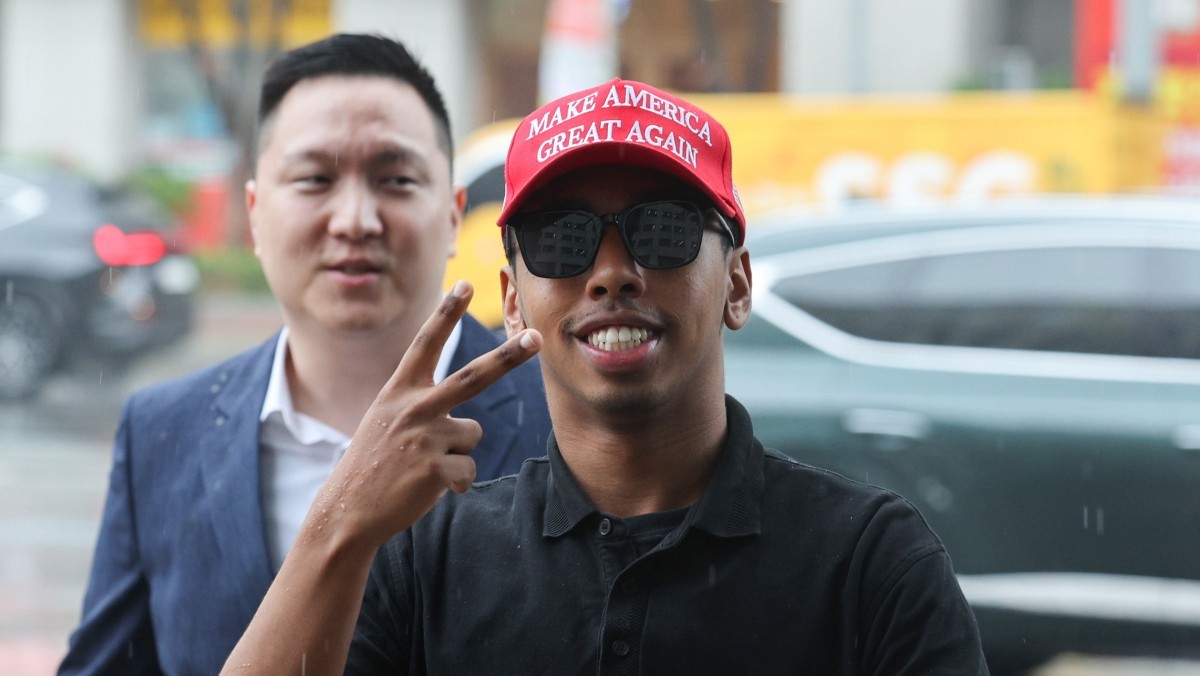 공판 출석하는 조니 소말리 / 뉴스1