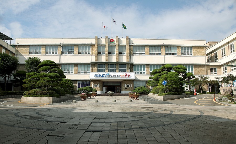 중구, 율목동 성산교회 주차장 24면 평일·토요일 무료 개방