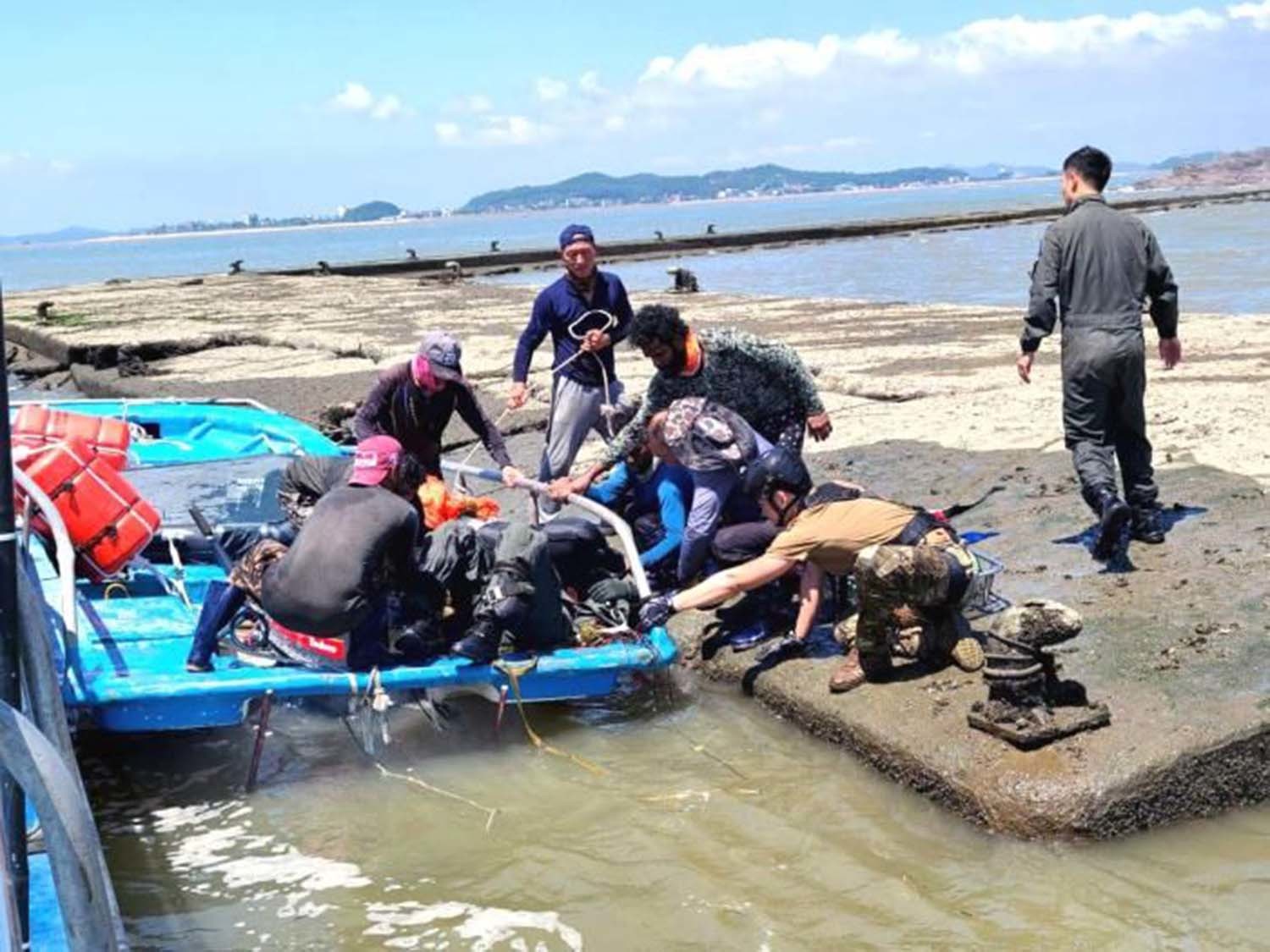 한국조종사 구한 스리랑카 의인, 추방 위기에 처하자... 공군이 나섰다