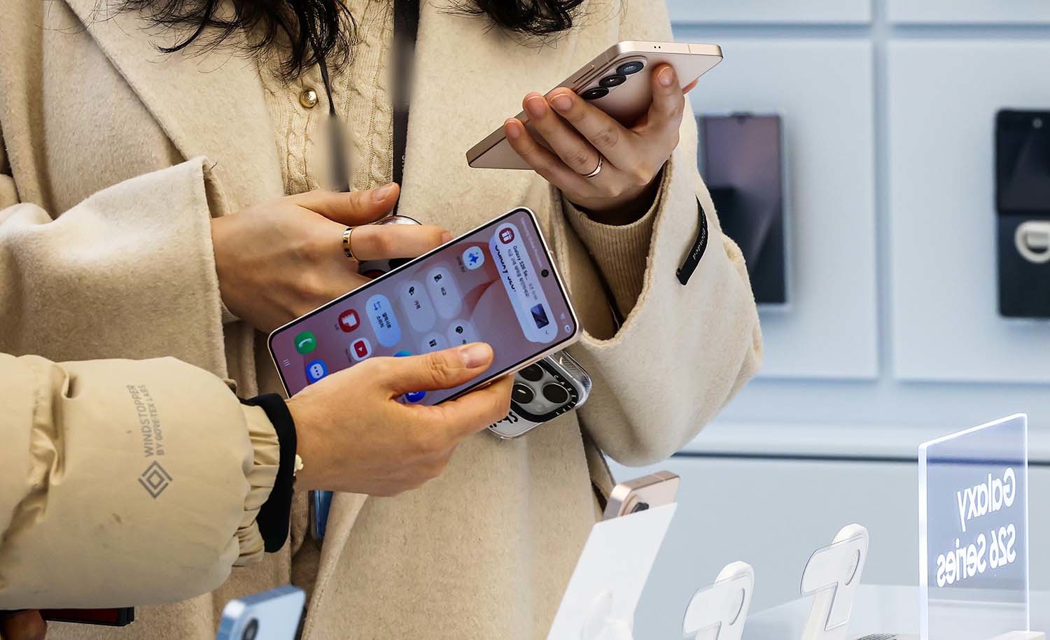 "누가 128GB짜리 써요"... 최신폰 저장용량이 최소 256GB인 이유