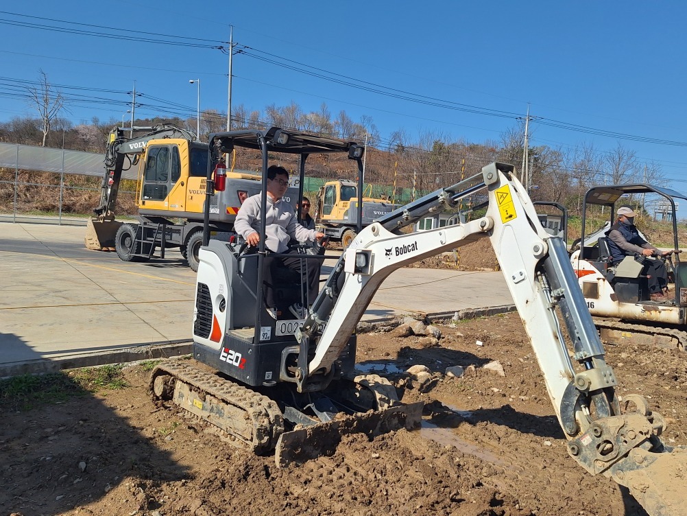 고창군, 소형특수농기계 면허취득 지원…“농업 현장 안전·효율 다 잡는다”