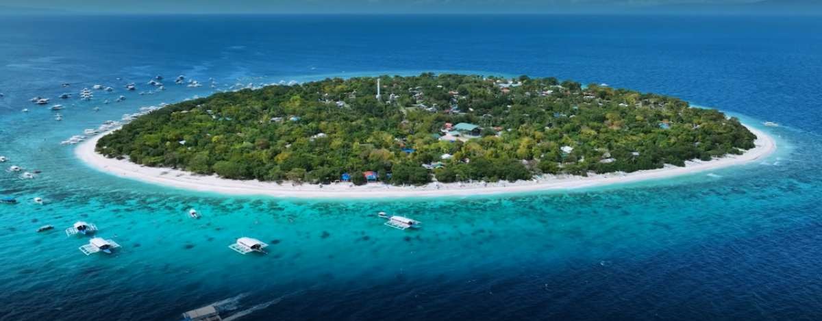 '언니네 산지직송' 팀이 여행간 필리핀 보홀.  / tvN '언니네 산지직송 in 칼라페'