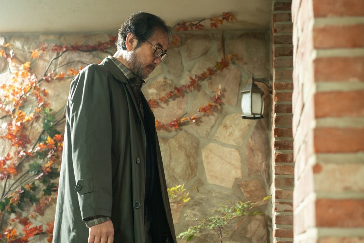 영화 '오후 네시'에 출연한 배우 김홍파 / 홀리가든