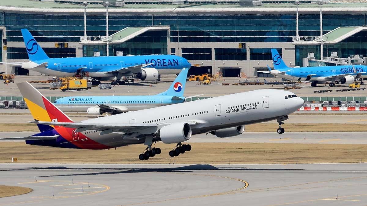 유류할증료 '33단계'···지난 달에 비해 5배 넘게 뛰었다. / 뉴스1