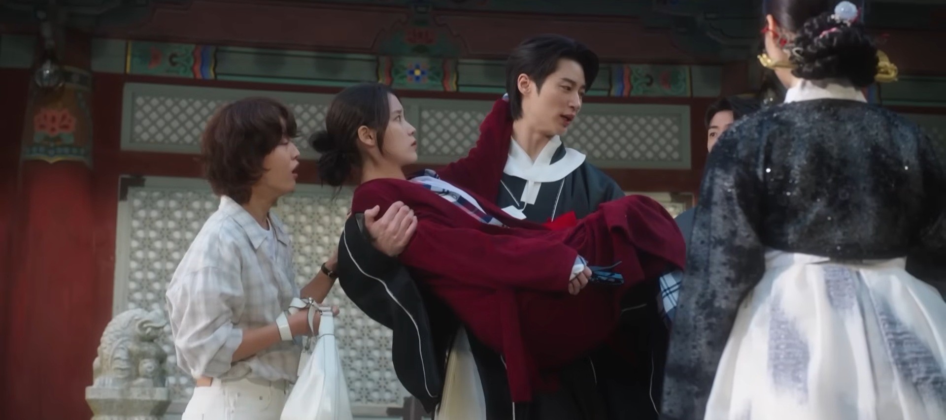 '21세기 대군부인' 3회 일부. / 유튜브 'MBCdrama'