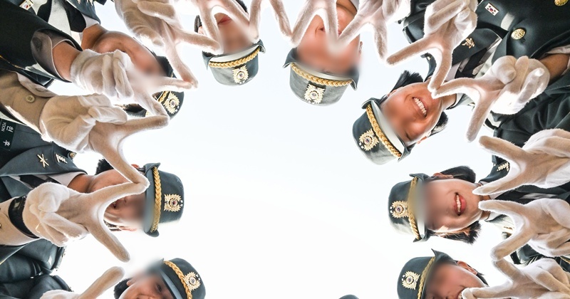 군대 경력 반영해 '승진' 시켜주는 건 '불평등'...소송 낸 건 직원 