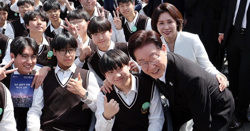 이재명 대통령 “정치의 책임은 국민의 삶을 지키는 것"