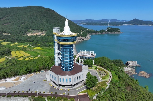 “스마트폰 하나면 고흥 여행 끝!”… 고흥군, QR코드 기반 스마트 관광 시대 활짝