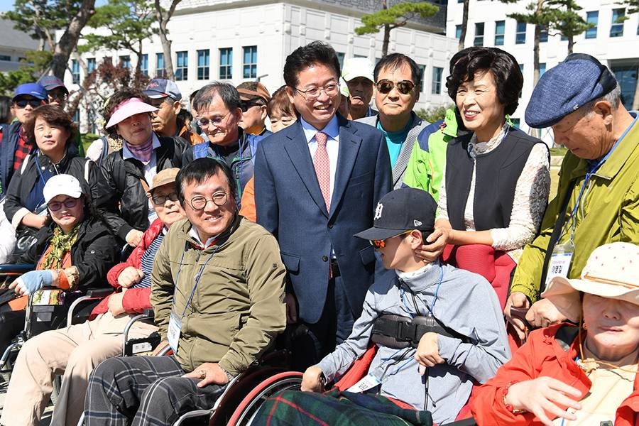 이철우 국민의힘 경북도지사 예비후보는 장애인의 날과 장애인 주간을 맞아 장애인 정책 공약을 발표했다./이철우 캠프 제공