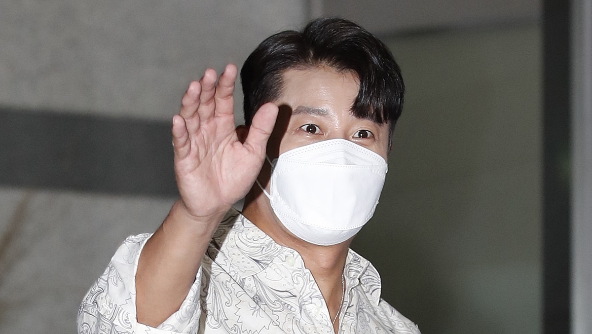 시청률 48.7% 찍고 '인기가요' MC까지 했는데…“3년째 수입 0원” 고백한 유명 배우