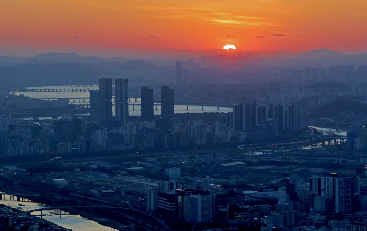 용마산에서 바라본 서울 시내 / 연합뉴스
