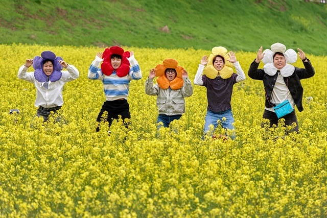 “봄날의 영산강에 예능 톱스타 떴다!”… KBS 1박 2일이 반한 나주의 은밀한 매력
