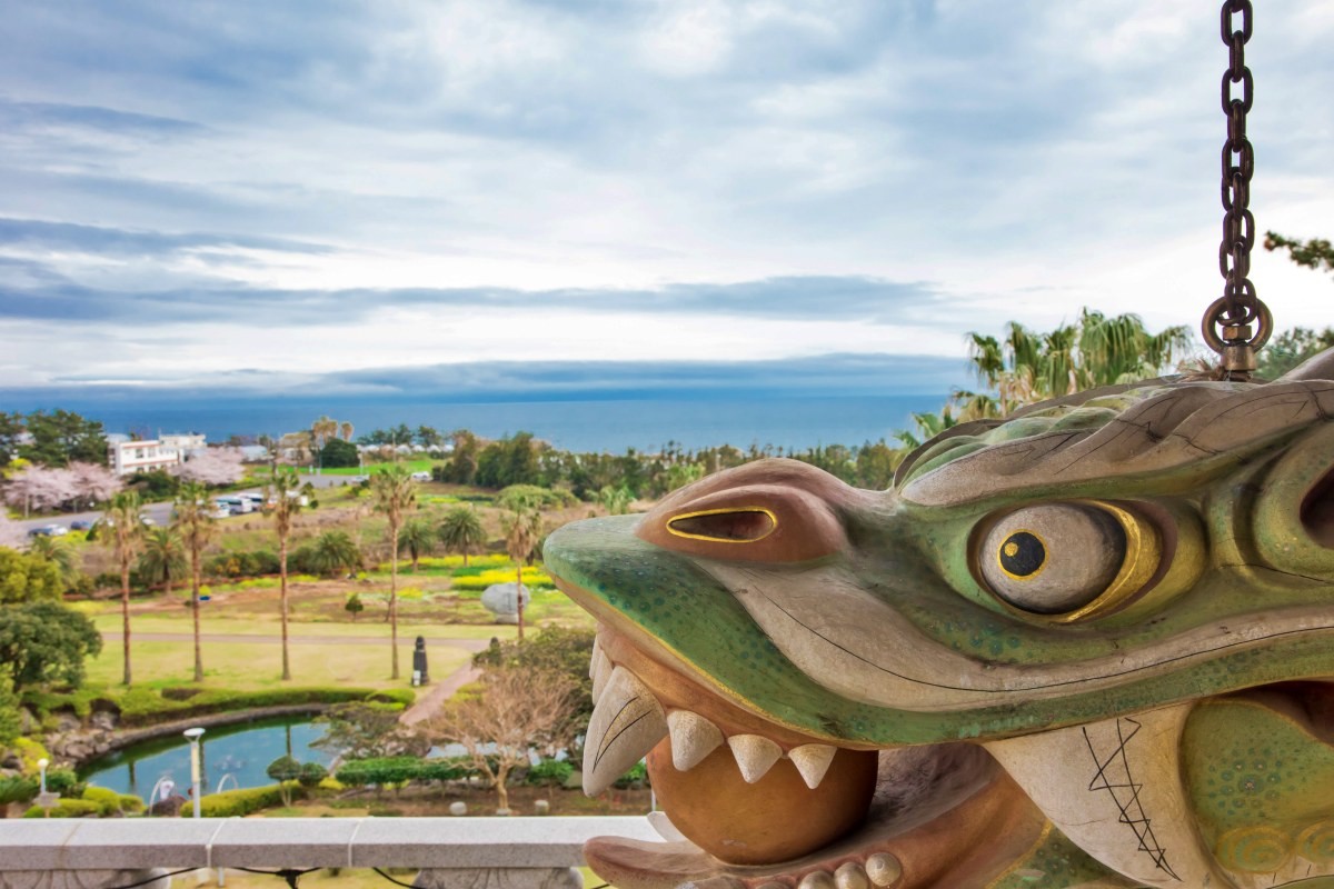 약천사에서 바라본 서귀포 앞바다 / 뉴스1