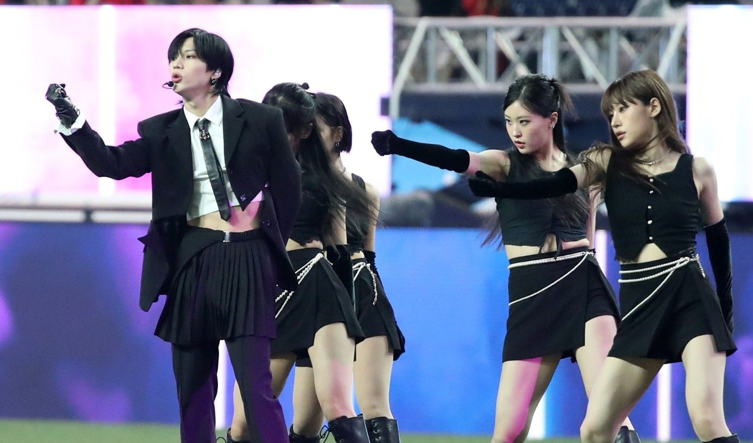 Taemin Performing on stage with Dancers  / News1