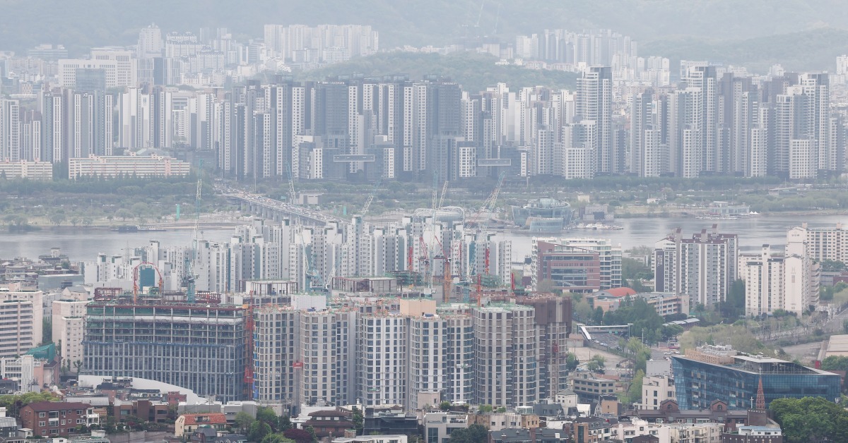 서울 아파트 매매 '뚝' 끊기더니... 한 달 새 무려 50% 급증한 '이것'