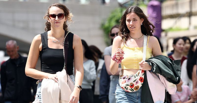 “비슷한 기온인데 완전히 다르다”…외국인들이 한국 여름에 충격받는 진짜 이유 3가지