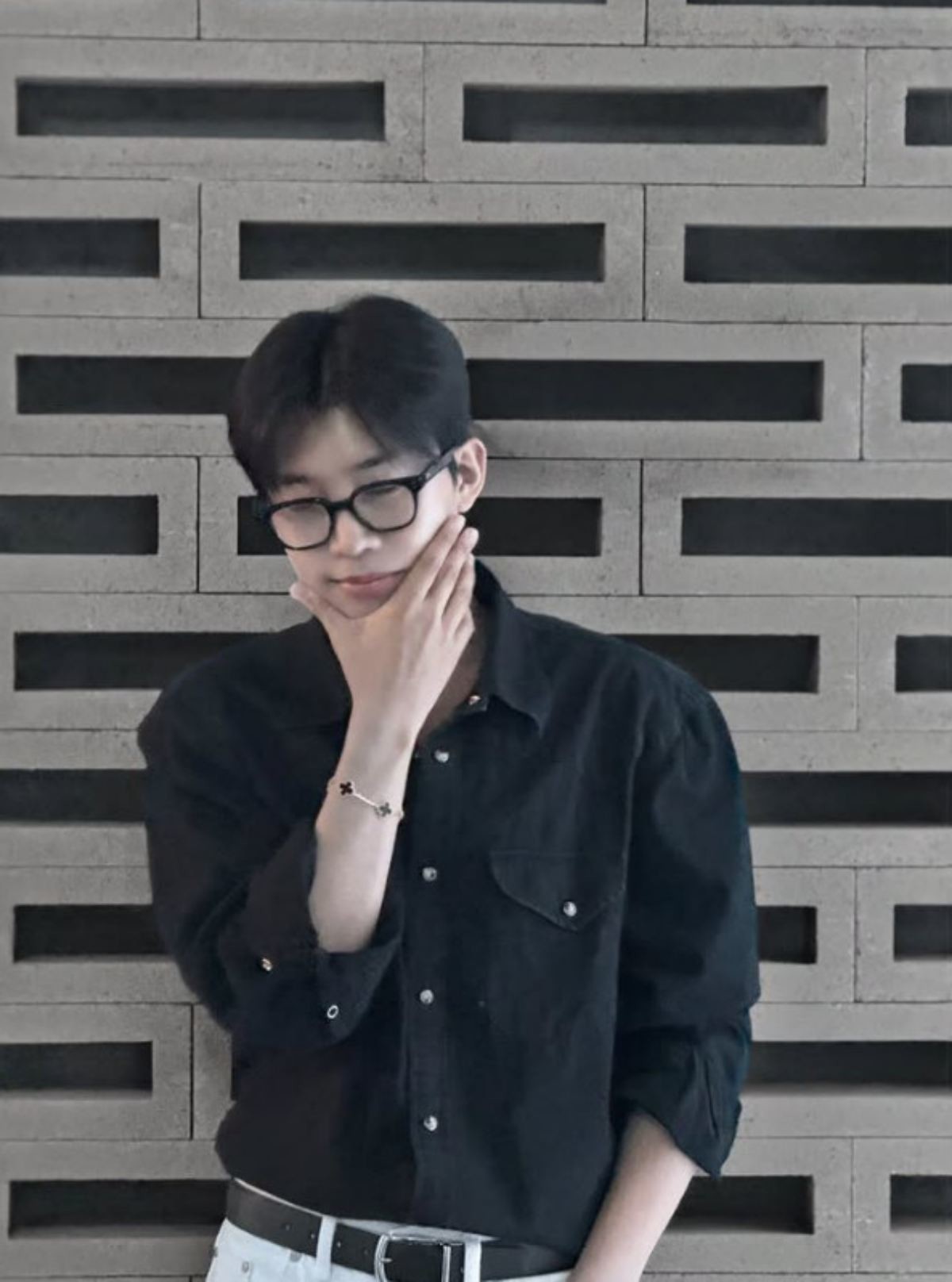 임영웅 흑발 모습. / 임영웅 인스타그램