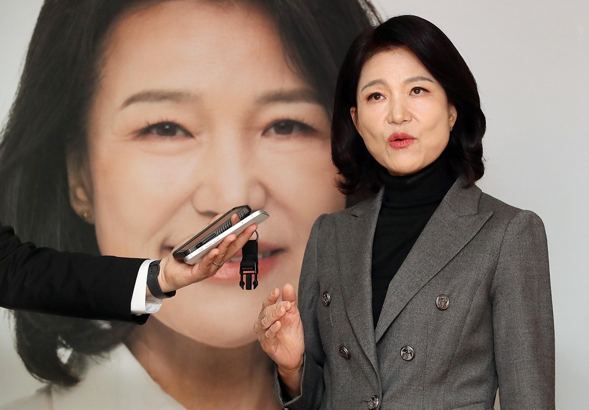 지방선거 대구시장 출마를 선언한 이진숙 전 방통위원장이 6일 대구 중구 선거사무소에서 공천 배제(컷오프) 등 자신의 입장을 밝히고 있다. / 뉴스1