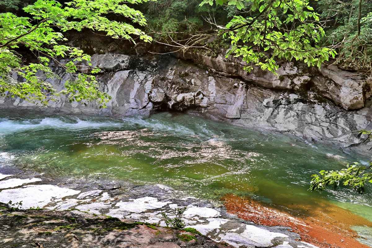 산소길 옆 귕소 / 연합뉴스