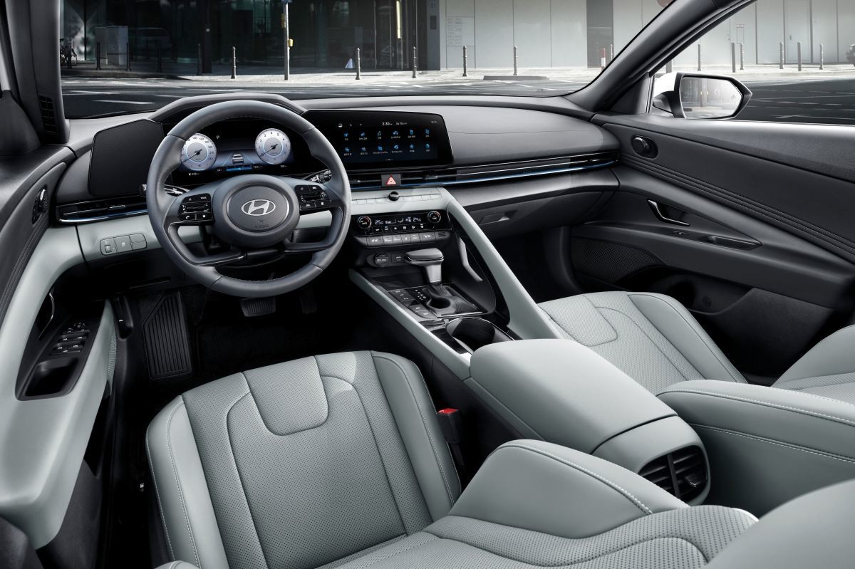 아반떼 내부 모습. / 현대차 제공